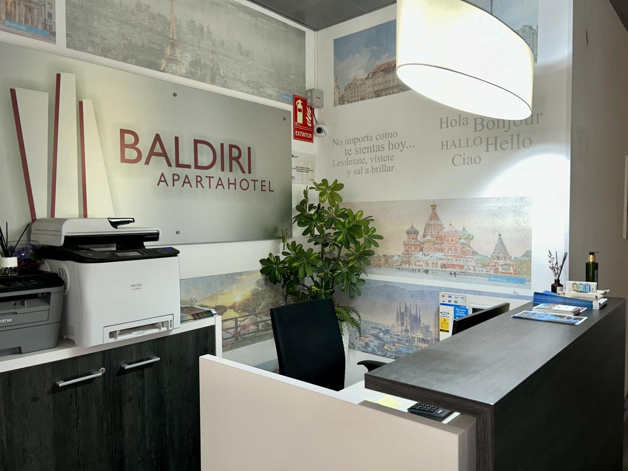 Apartahotel Baldiri Sant Boi de Llobregat Exteriér fotografie